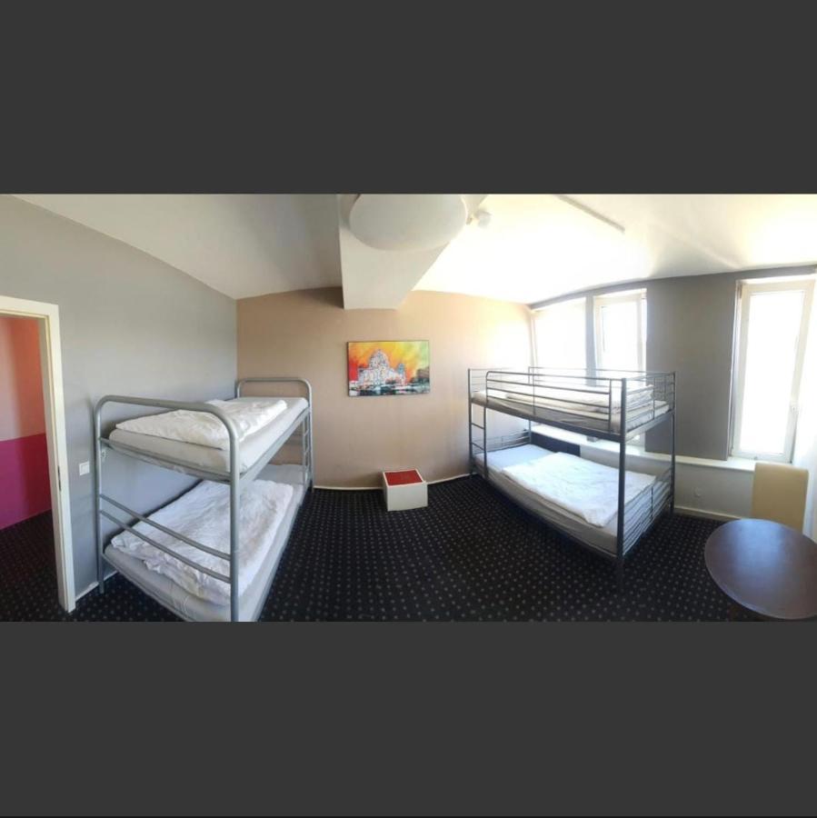 Isas Hostel
